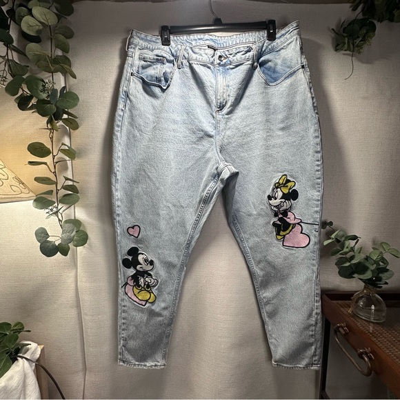 Her Universe Denim - Her Universe Disney Light Blue Mom Jeans with Mickey & Minnie Heart Design Sz 22